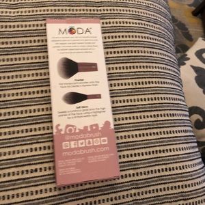 Moda Makeup - BNIB MODA Brushes Moda Makeup - BNIB MODA Brushes